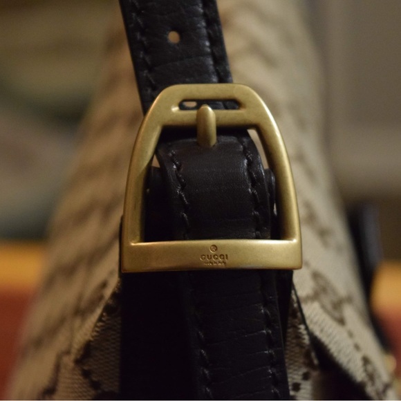 Gucci Beige Monogram Canvas Horsebit Shoulder Bag - Picture 7 of 16